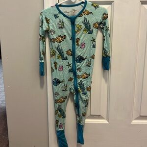 Little sleepies finding Nemo zippy size 6-12 months